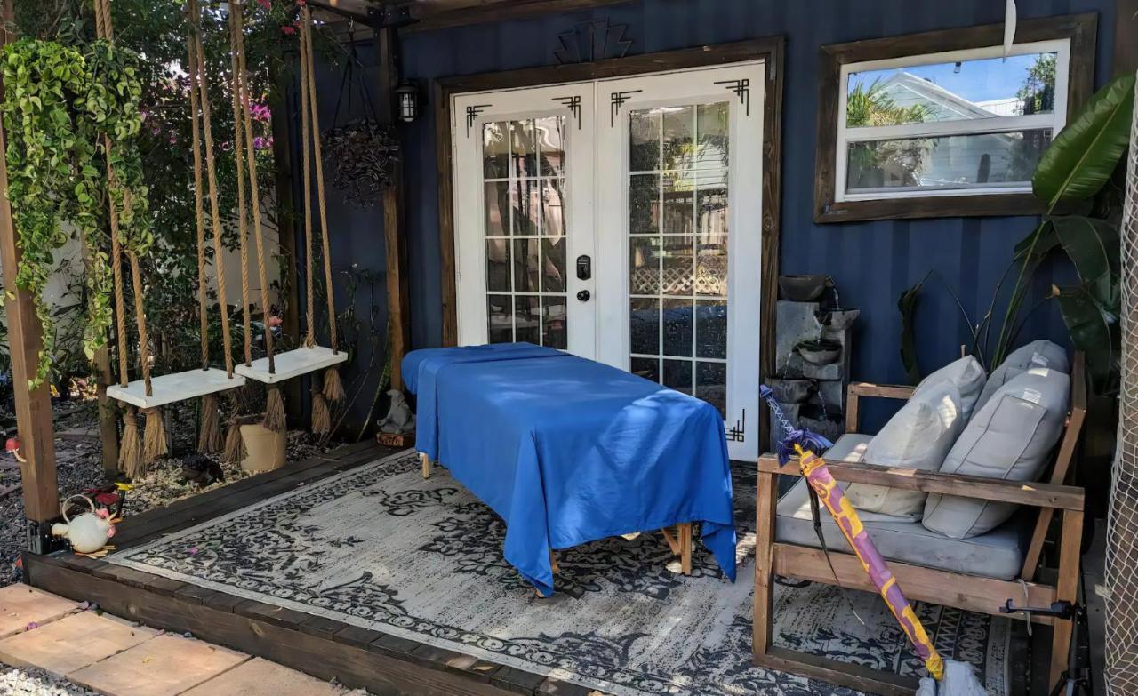 탬파 Cozy Af Tiny-House Oasis 빌라 외부 사진